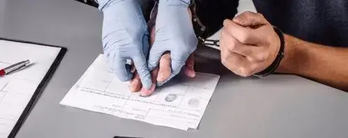 נטילת טביעת אצבע